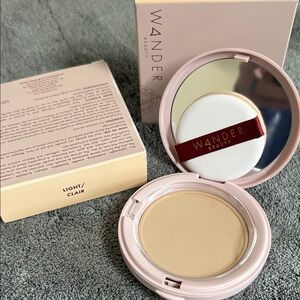 Wander Beauty Powder Foundation Light NIB